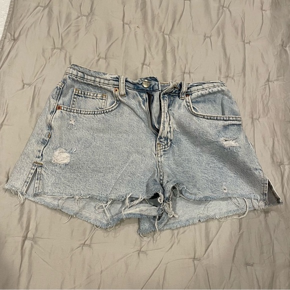 Kittenish Denim Shorts - Picture 3 of 3